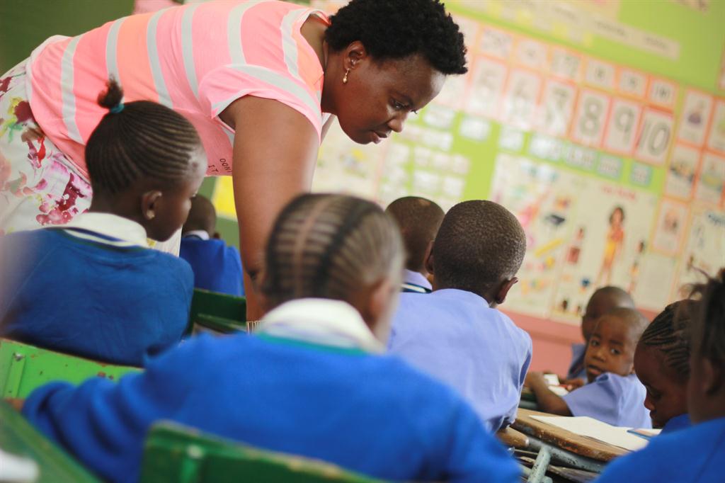 Unemployed Teachers Demand the Abolition of Job Interviews